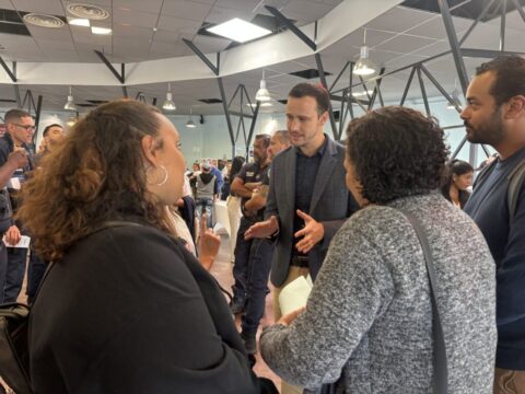 1 500 agents réunis aux Grands Kiosques pour amorcer la nouvelle dynamique de l’administration communale 1 500 agents réunis aux Grands Kiosques pour amorcer la nouvelle dynamique de l’administration communale